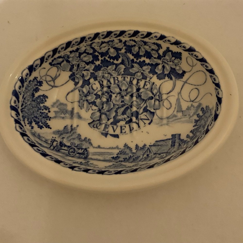 Crabtree & Evelyn Blue and White Dish - Soap or Little items.